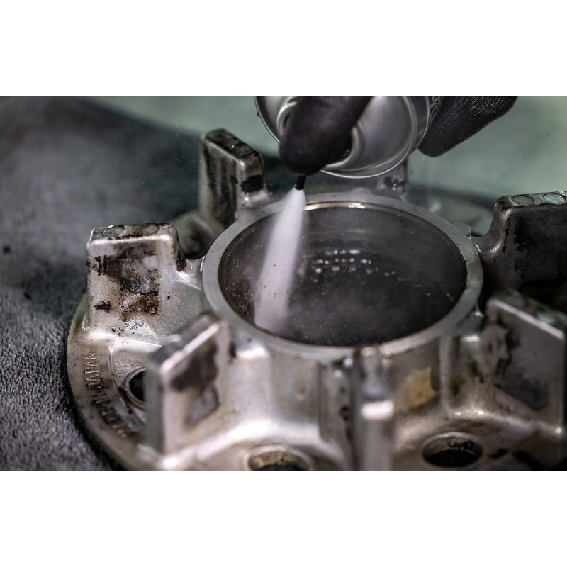 Vysokotlakový rýchloschnúci odmasťovač MUC-OFF Univerzálny 750 ml