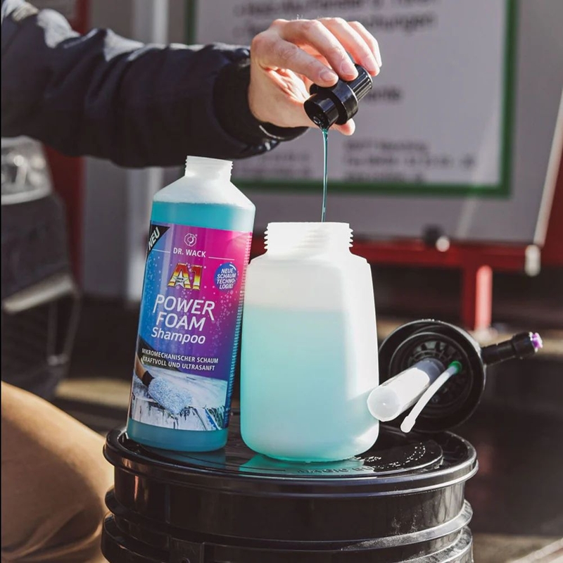 Šampón s hustou penou a neutrálnym pH Dr. Wack Power Foam Shampoo 1l
