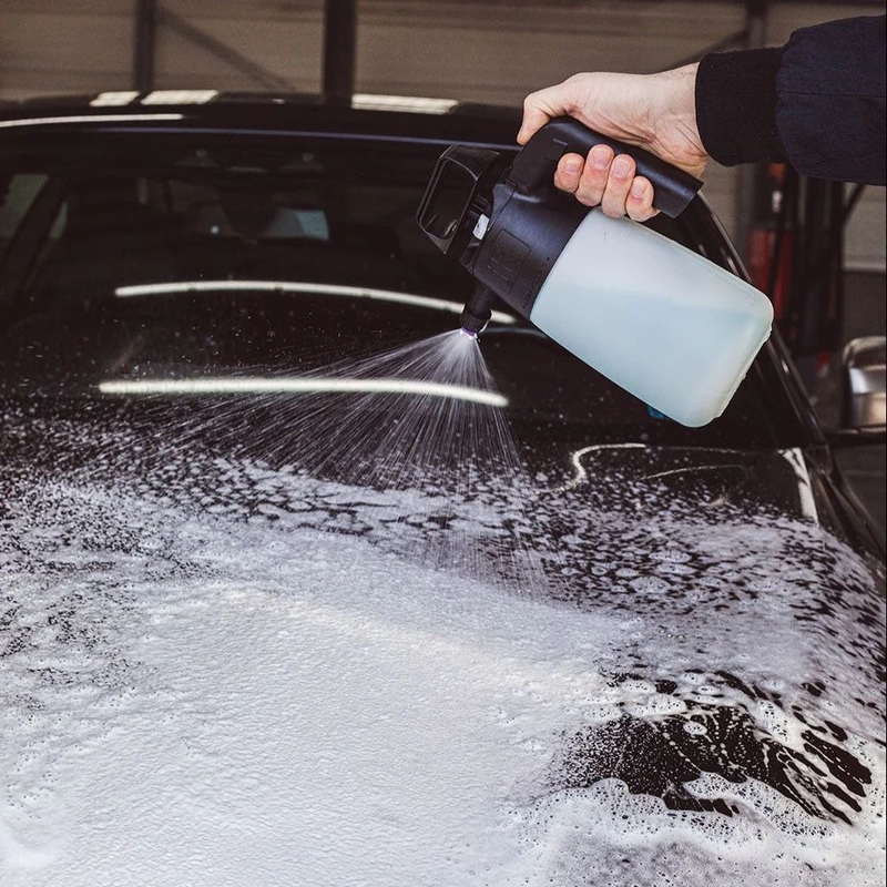 Šampón s hustou penou a neutrálnym pH Dr. Wack Power Foam Shampoo 1l