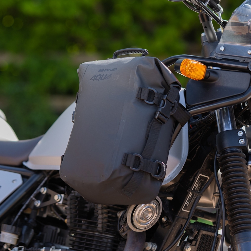 Moto taška na padací rám Oxford AQUA C7 Crash Bar bag 7 l čierna