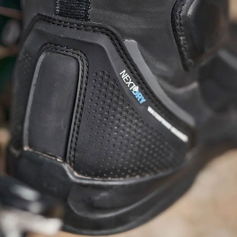 Vysoké čižmy na motocykel Shima Strato WP čierne