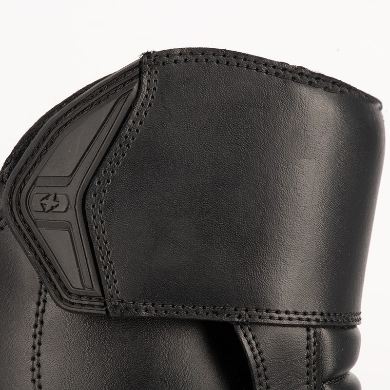 Topánky Oxford Delta Short čierne