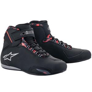 Motocyklová obuv Alpinestars Sektor Waterproof čierno-červeno-šedo-camo