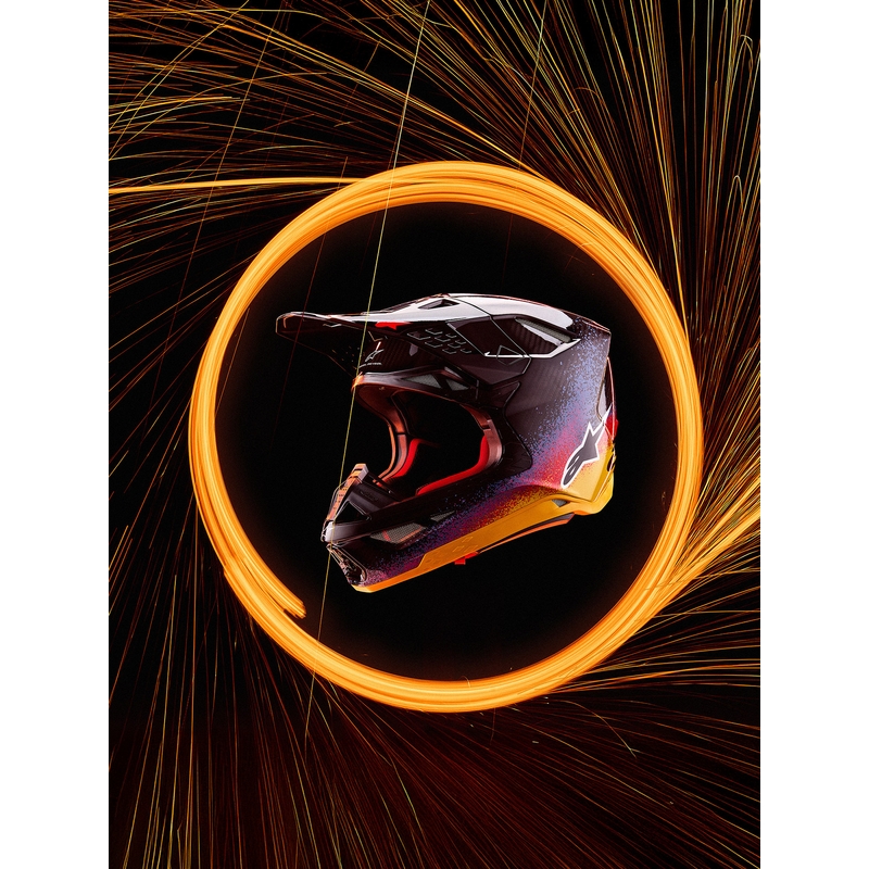 Motokrosová prilba Alpinestars Supertech S-M10 limitovaná edícia Black Hole čierno-farebná