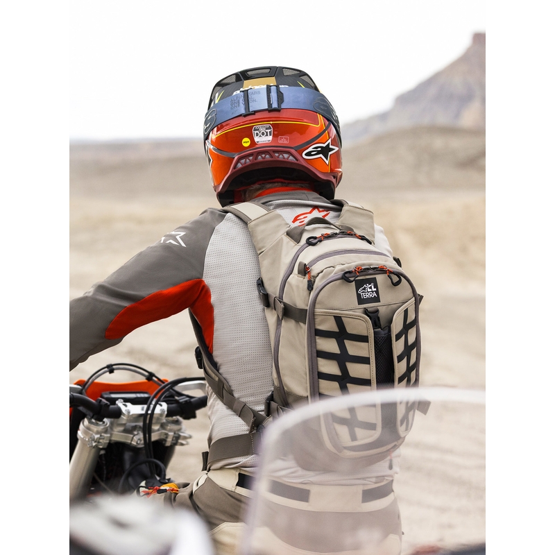 Batoh na motorku Alpinestars AT-15 tmavo šedo-šedo-modrý 15 l