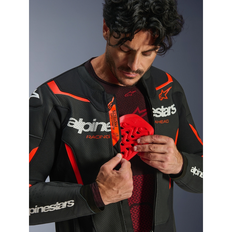 Kožená bunda na motorku Alpinestars GP Force V2 Airflow čierno-fluo červeno-biela