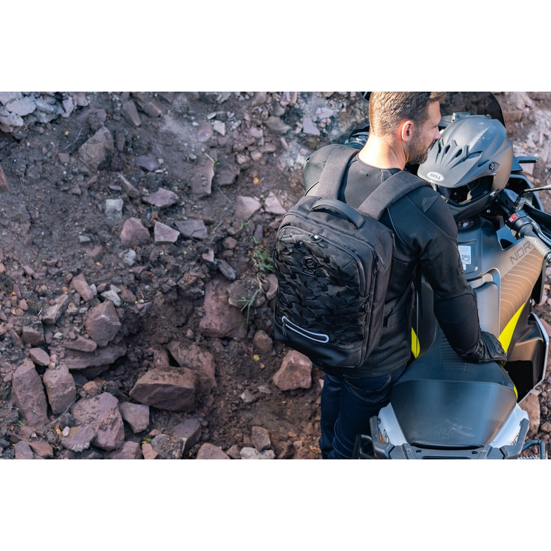 Batoh na motorku Knox Eda Every Day Adventure 25 l čierny
