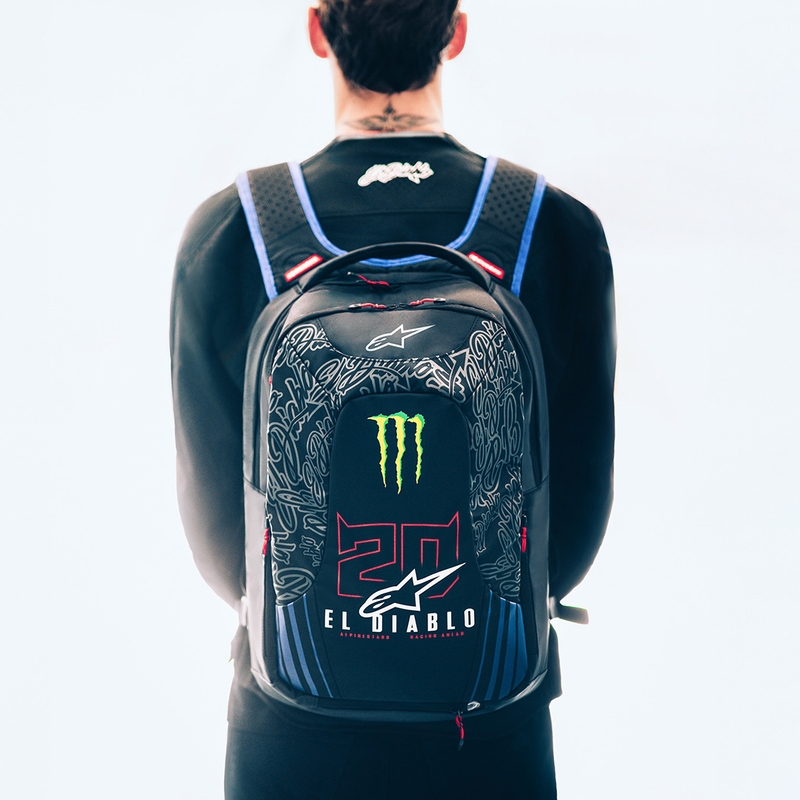 Batoh Alpinestars City Hunter V2 FQ20 Monster kolekcia čierno-fluo červeno-modro-zelený 22 l