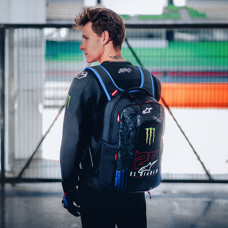 Batoh Alpinestars City Hunter V2 FQ20 Monster kolekcia čierno-fluo červeno-modro-zelený 22 l