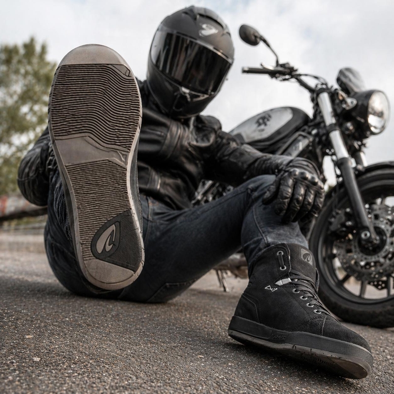Topánky na motorku Forma Swift X Fit Dry čierno-čierne