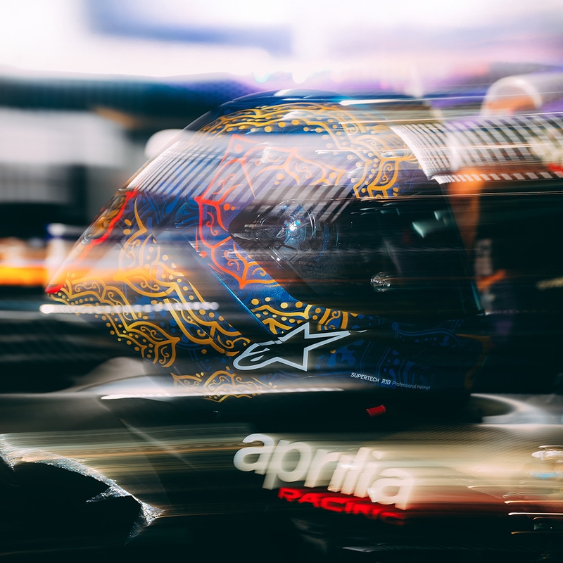 Integrálna helma na motorku Alpinestars Supertech R10 Marthainator limitovaná edícia JORGE MARTIN modro perleťovo zlato červená