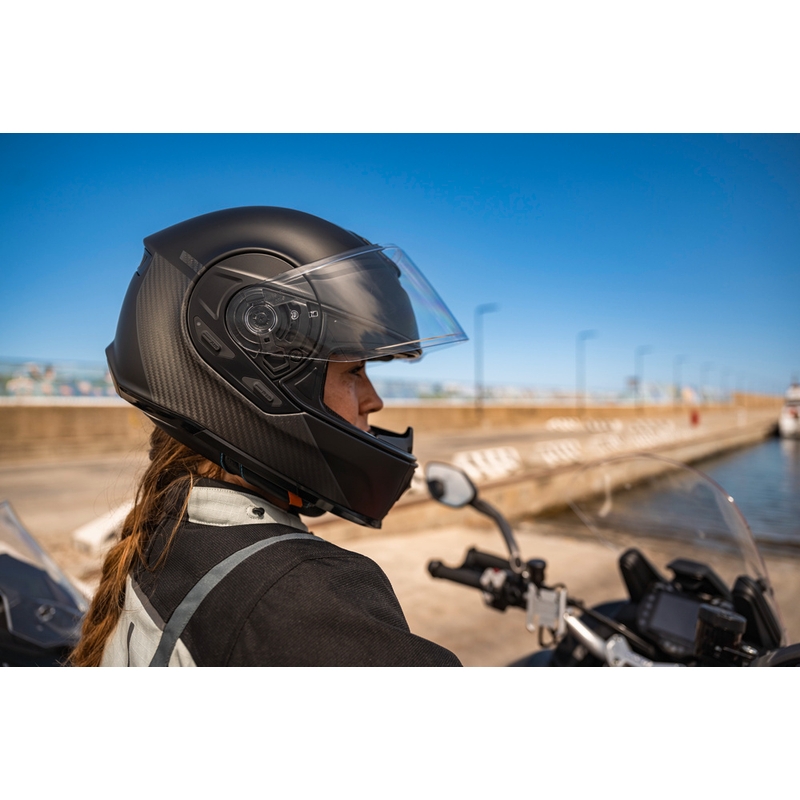 Integrálna helma na motorku Cardo Beyond GTS čierna
